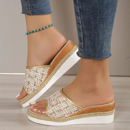 Sandali con plateau da donna