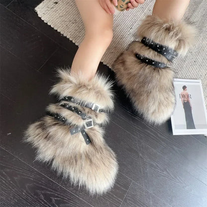 Stivali ortopedici di sostegno e alla moda