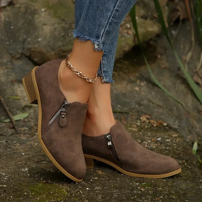 Scarpe ortopediche senza tempo e di sostegno