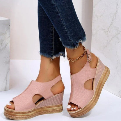 Sandali con zeppa dorata glitterata