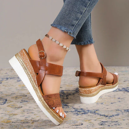 Sandali con zeppa per donna