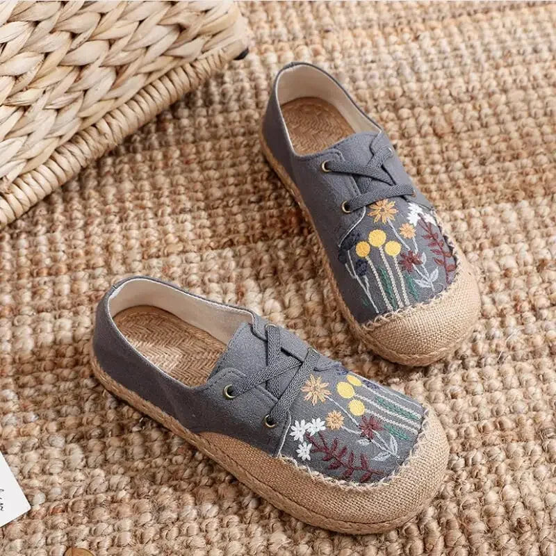 Scarpe da ginnastica ortopediche versatili e di sostegno