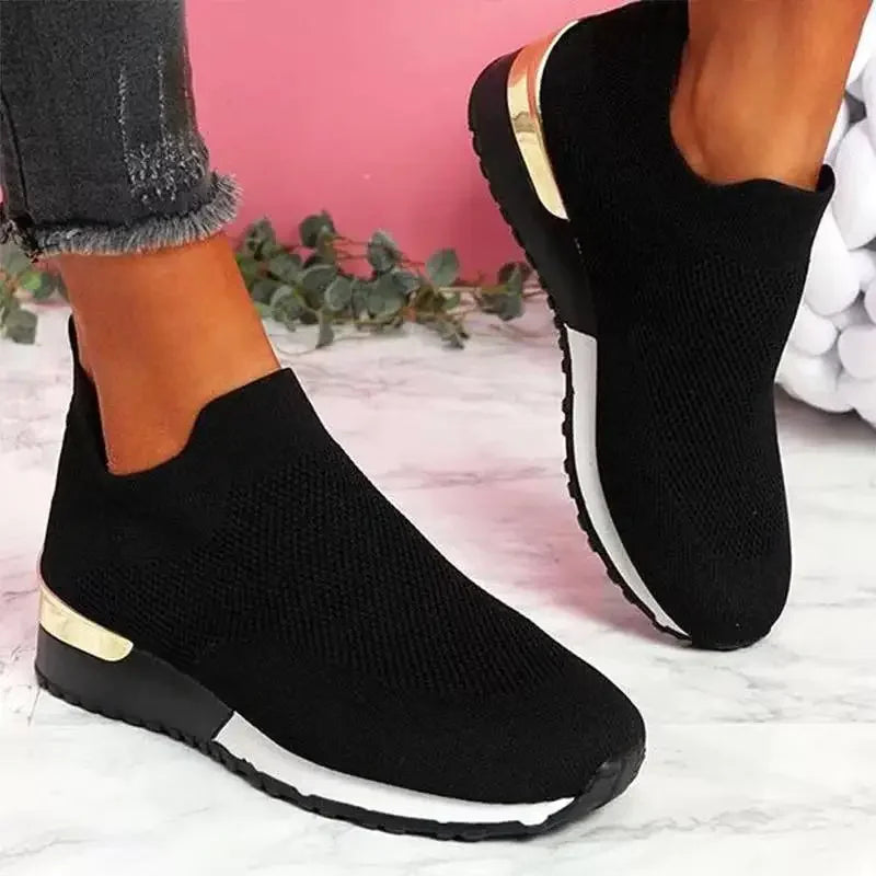 Scarpe di sostegno eleganti e dettagliate