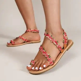 Sandali piatti da donna con farfalle colorate