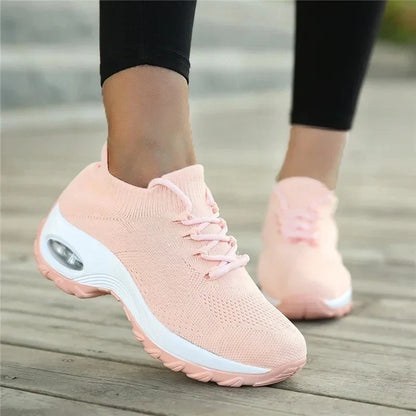 Scarpe da ginnastica ortopediche alla moda e di sostegno