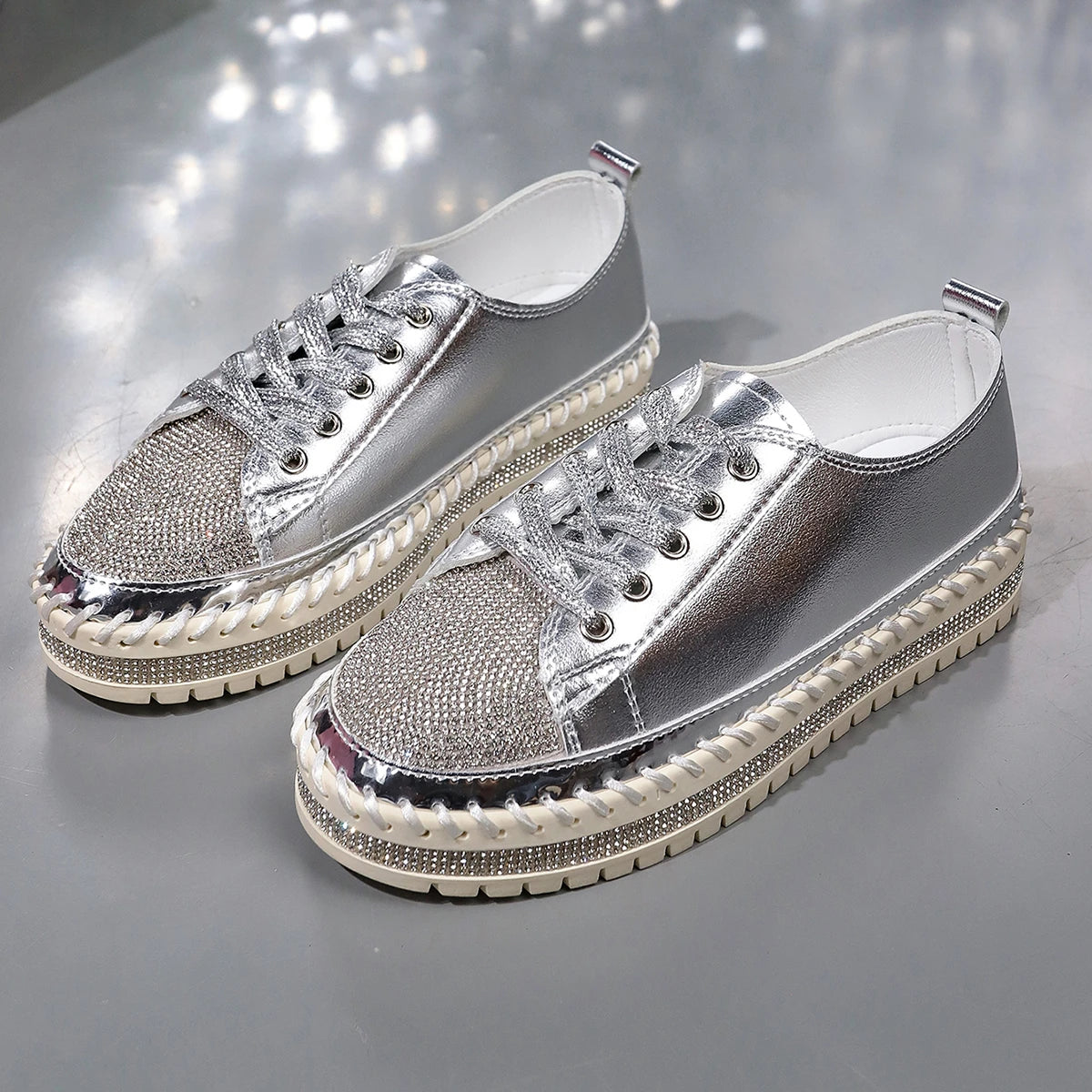 Scarpe ortopediche eleganti e di sostegno