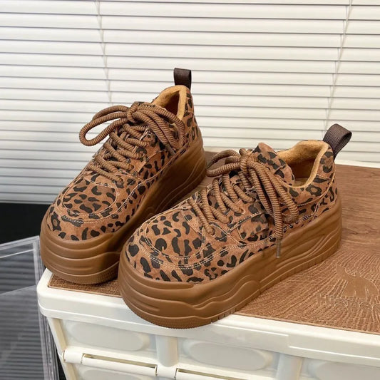 Scarpe da ginnastica ortopediche comode e alla moda
