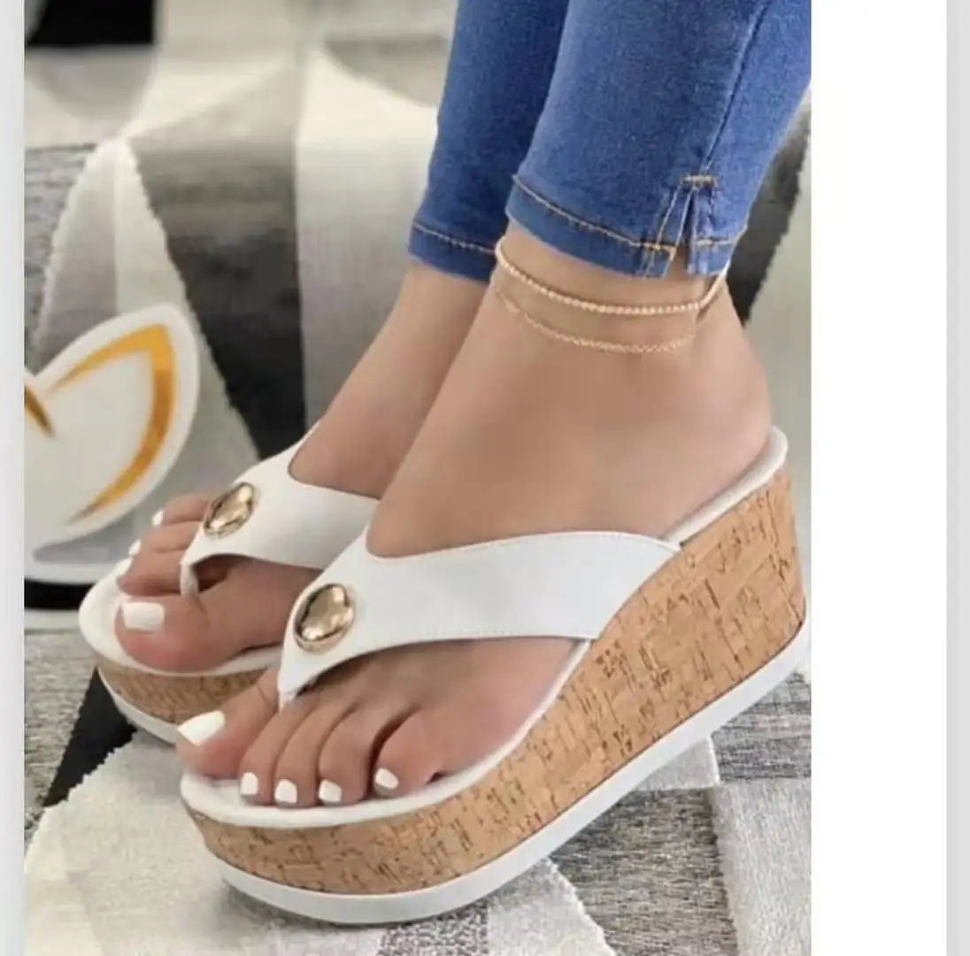 Sandali Slip-On con plateau