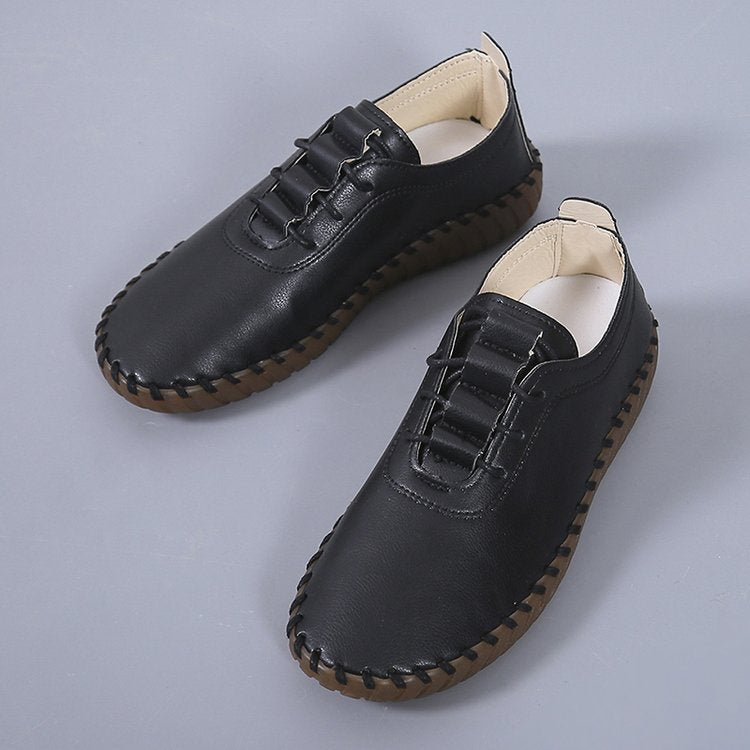 Scarpe piatte in pelle morbida da donna
