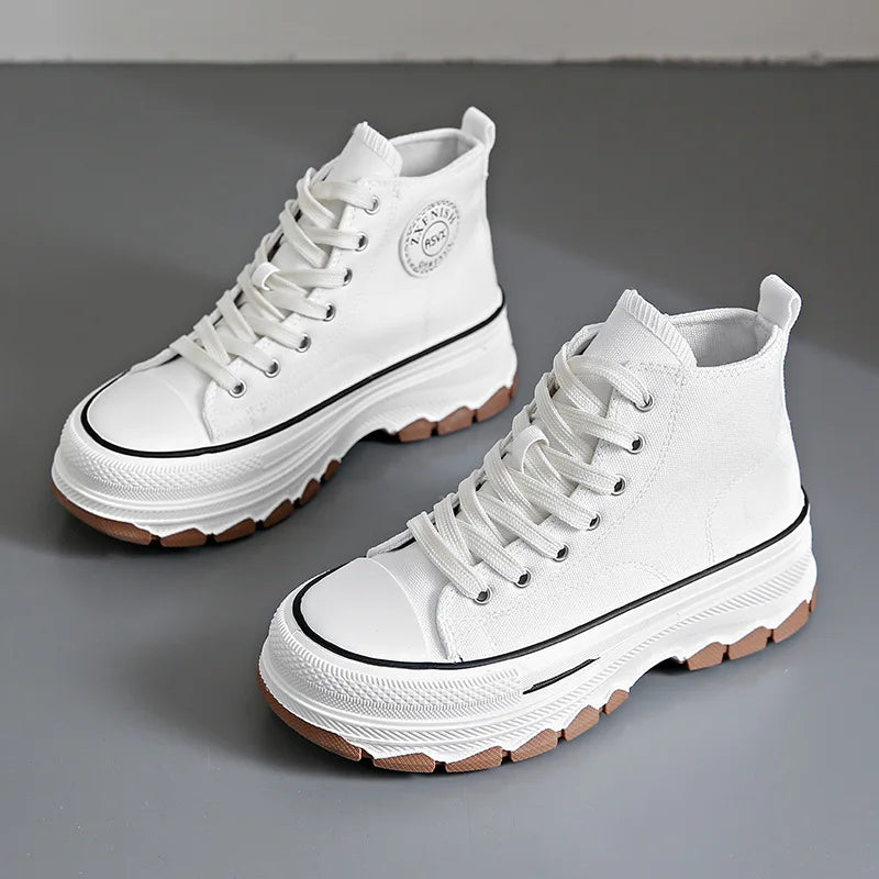 Scarpe da ginnastica ortopediche alla moda e di sostegno