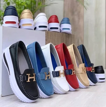 Scarpe vibranti e classiche