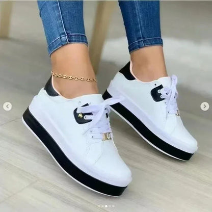 Scarpe sportive casual con zeppa alta