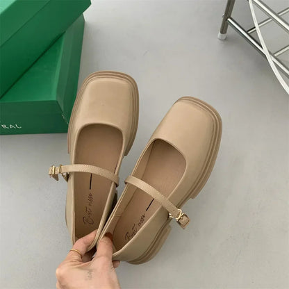 Décolleté classiche con punta quadrata
