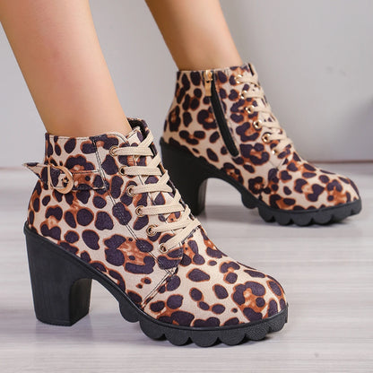 Scarpe ortopediche senza tempo e di sostegno
