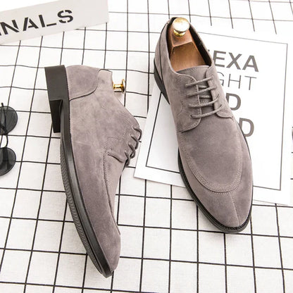 Scarpe da uomo fatte a mano con punta tonda in pizzo marrone