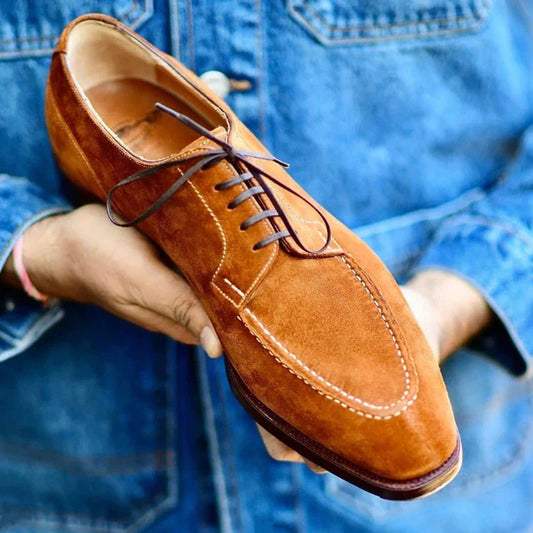 Scarpe da uomo fatte a mano con punta tonda in pizzo marrone