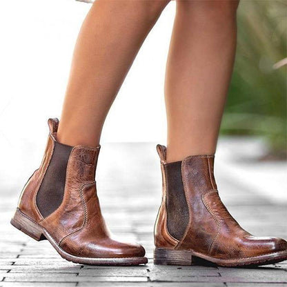 Calzature estive di sostegno eleganti e dettagliate