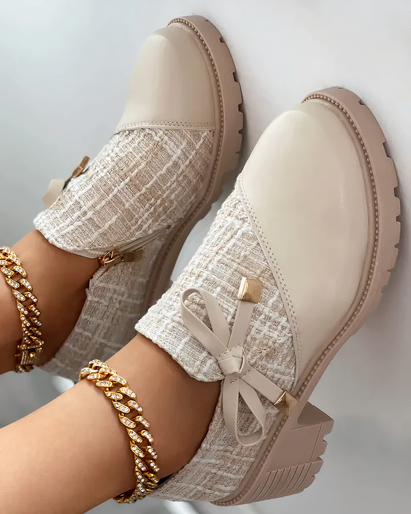 Scarpe formali con tacco alto da donna, con dettagli a quadri spessi e patchwork