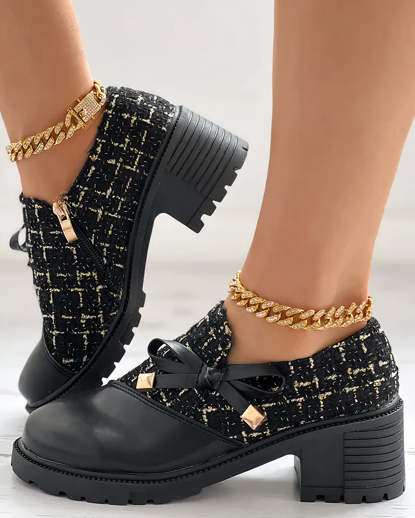 Scarpe formali con tacco alto da donna, con dettagli a quadri spessi e patchwork