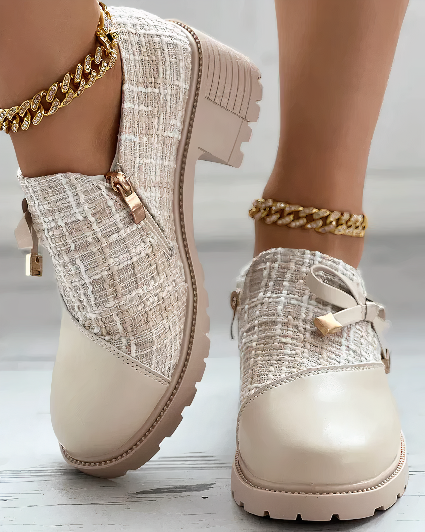 Scarpe formali con tacco alto da donna, con dettagli a quadri spessi e patchwork