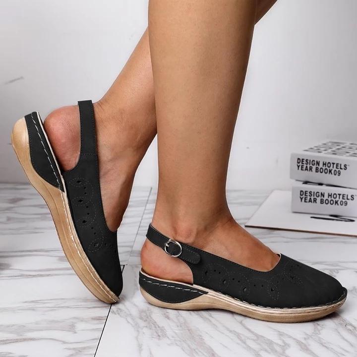 Sandali piatti da donna