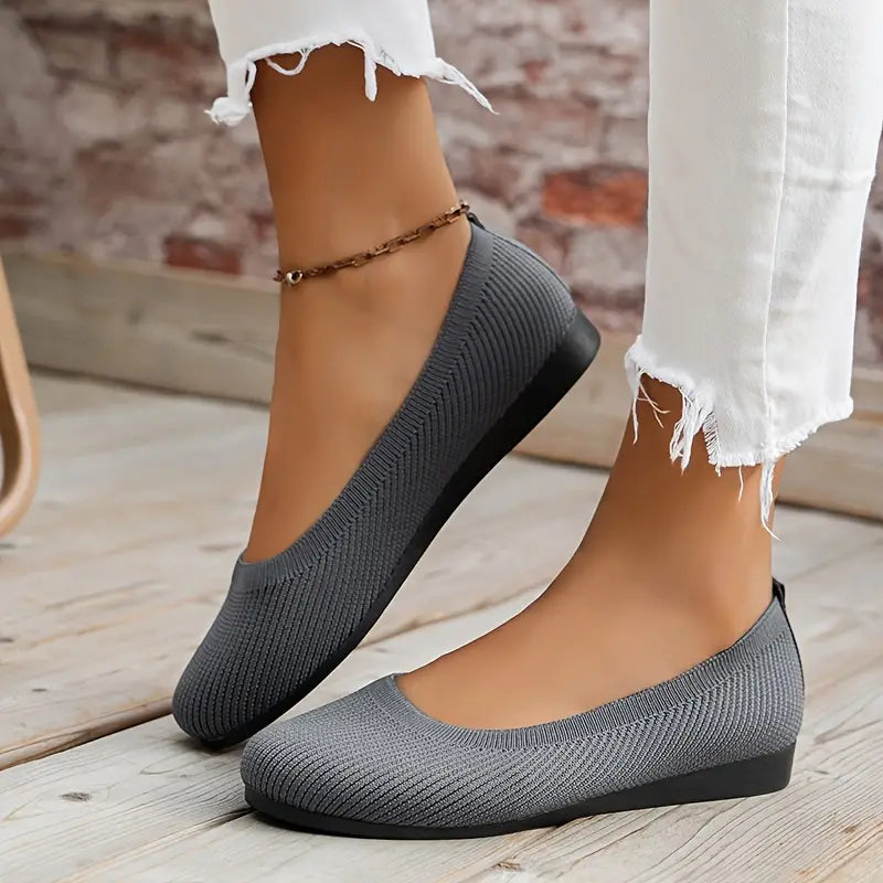 Scarpe da bambola eleganti e ariose