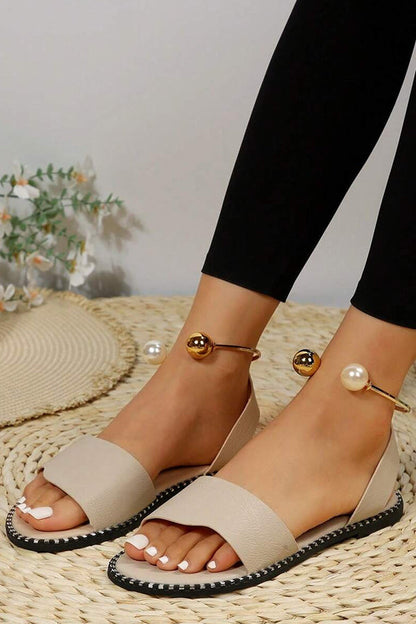 Sandali glamour e di tendenza