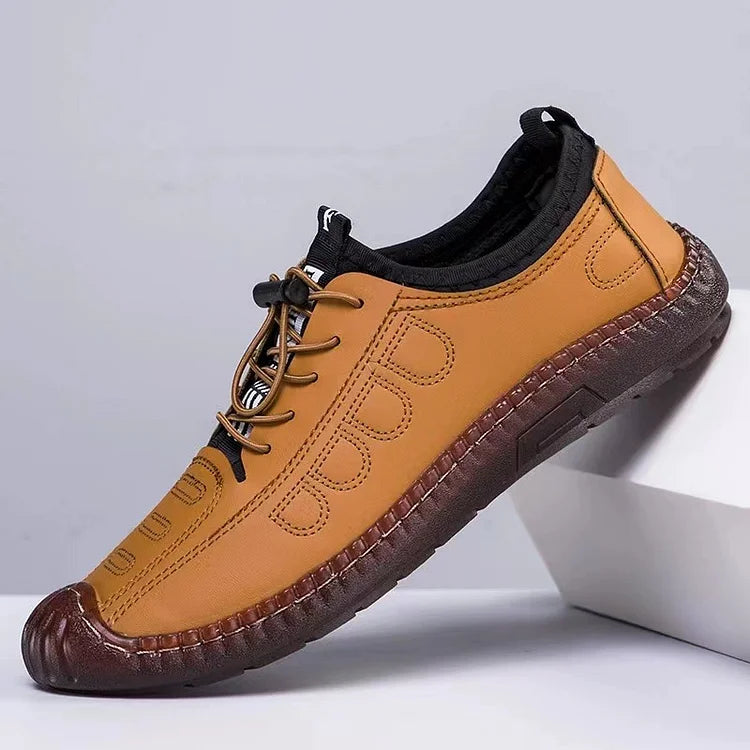 Sandali da uomo Scarpe estive in morbida pelle traspirante