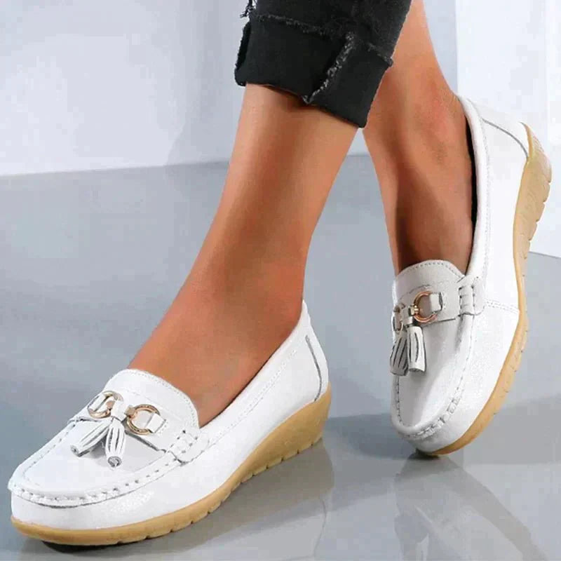 Scarpe piatte da donna in pelle da infermiera