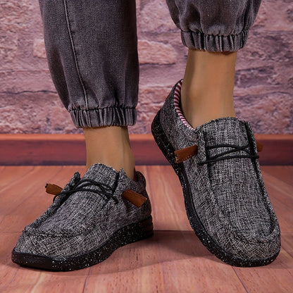 Scarpe comode e antiscivolo con lacci