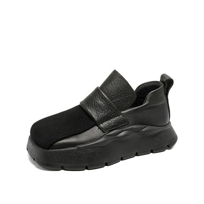 Scarpe estive di supporto eleganti e dettagliate