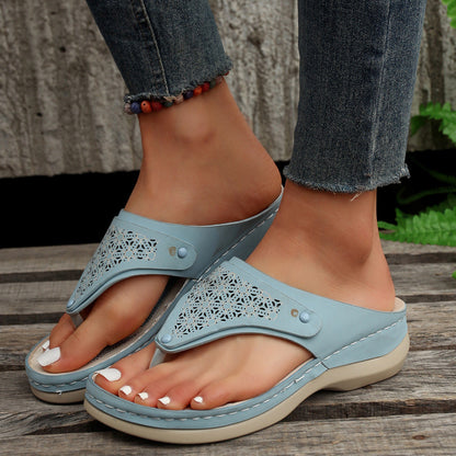 Sandali robusti ed eleganti