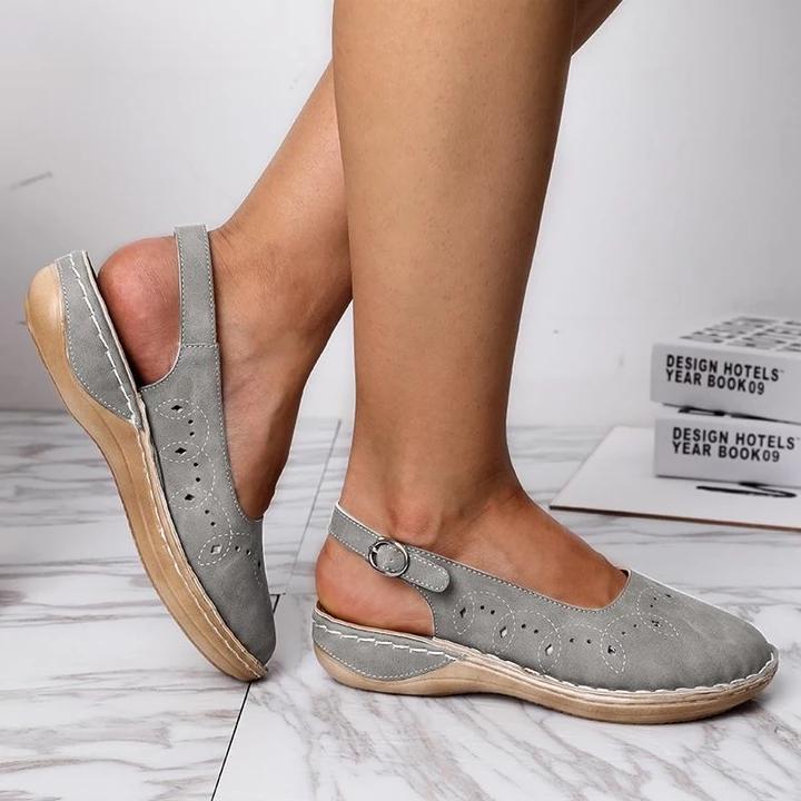 Sandali piatti da donna