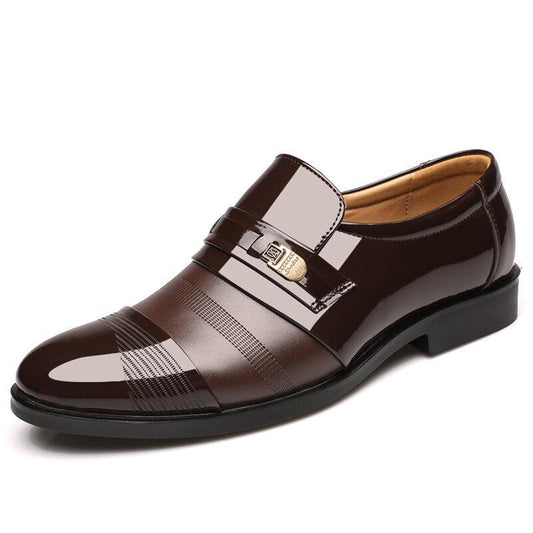 Scarpe moderne formali e casual da uomo d'affari