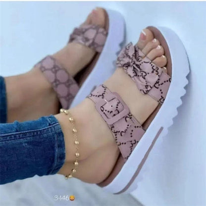 Elegante in sandali di qualità