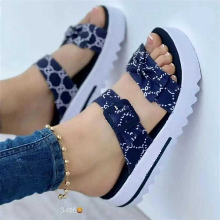 Elegante in sandali di qualità
