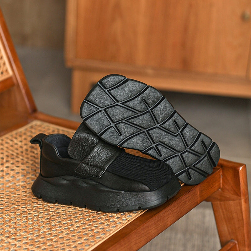 Scarpe estive di supporto eleganti e dettagliate