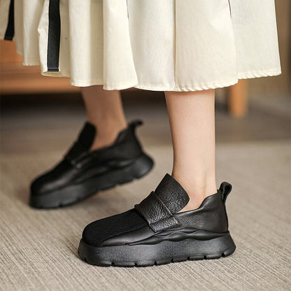 Scarpe estive di supporto eleganti e dettagliate