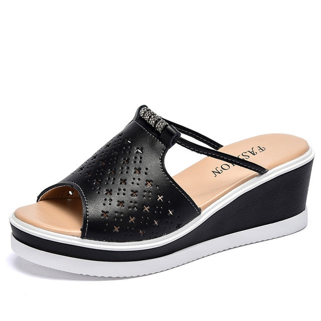 Sandali con zeppa Leren