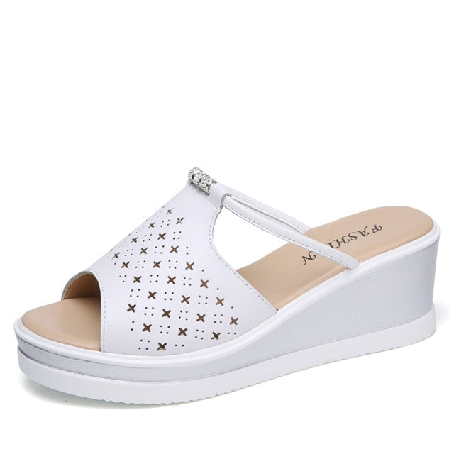 Sandali con zeppa Leren