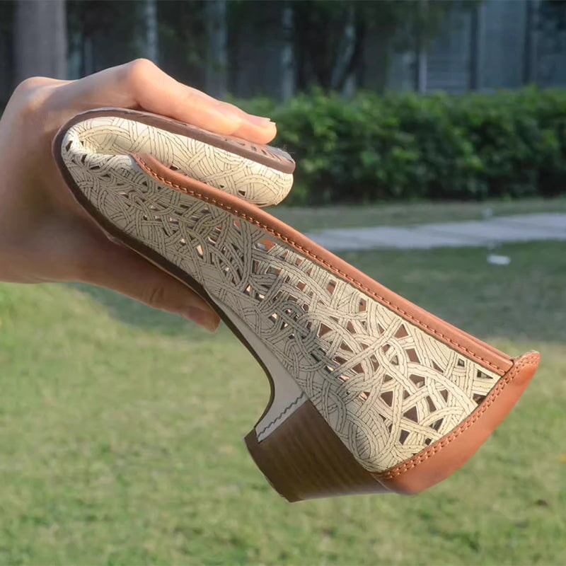 Scarpe ortopediche eleganti e traspiranti