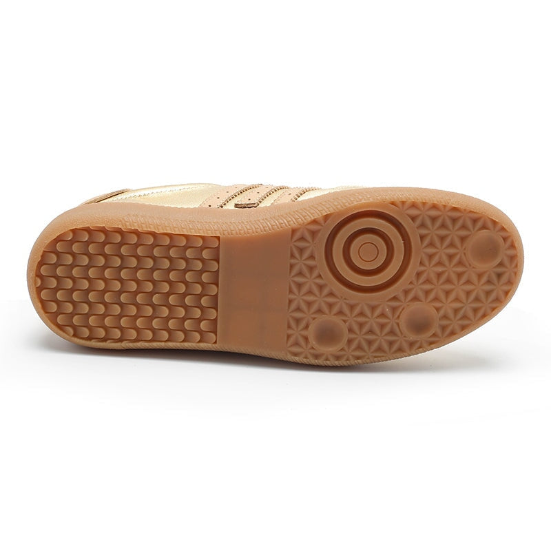 Sneakers estive di supporto eleganti e dettagliate