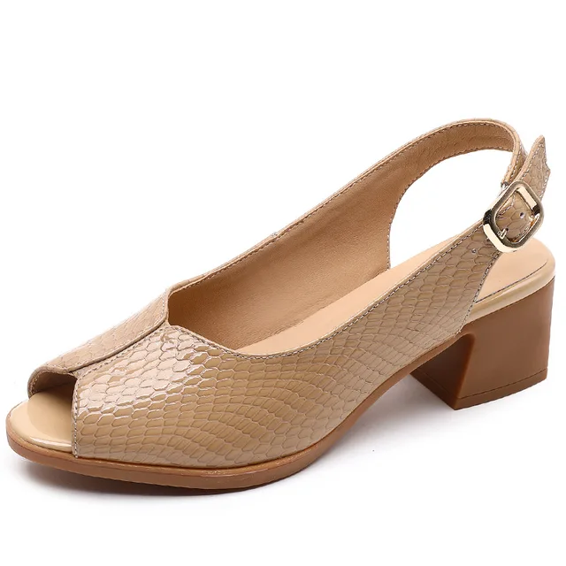 Sandali da donna con tacco medio